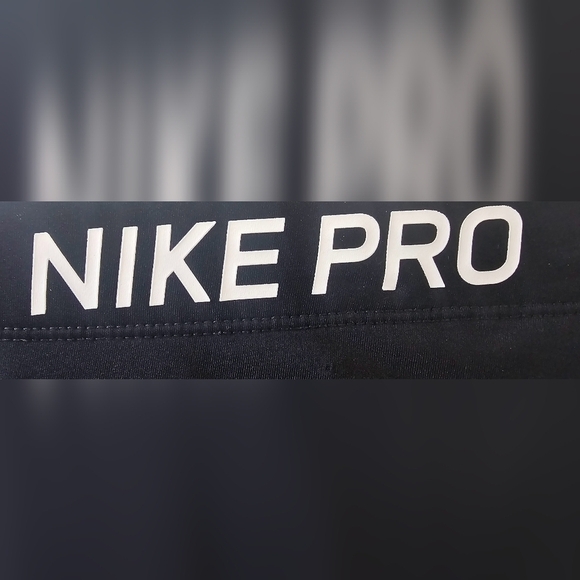 Nike Pro cropped/ ankl athletic Medium Black leggings - Picture 3 of 6
